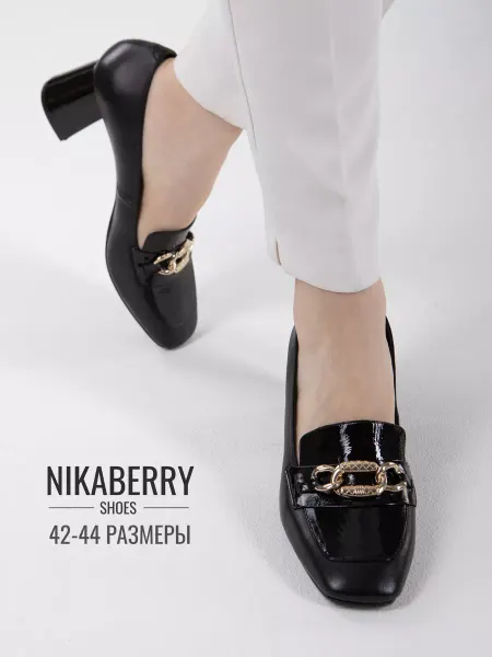 NIKABERRY Кожаные туфли на каблуке