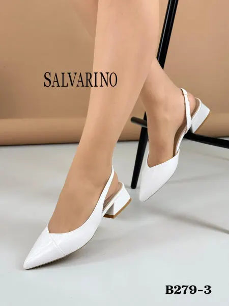 Salvarino Туфли на низком каблуке босоножки с острым носом экокожа