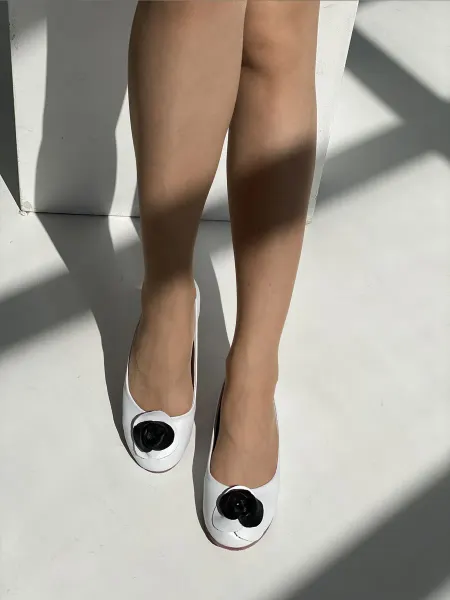 Kristi Belle Балетки