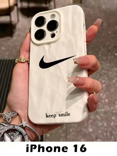 Чехол на iphone 16
