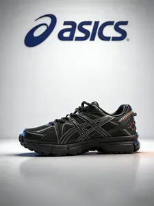 Кроссовки ASICS