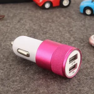Автомобильное зарядное устройство 2 USB 2.1 А в прикуриватель