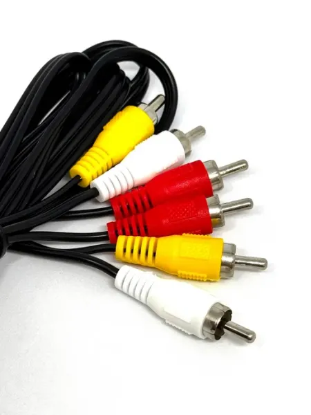 Дубки Аудио видео кабель 1,5м 3 х RCA