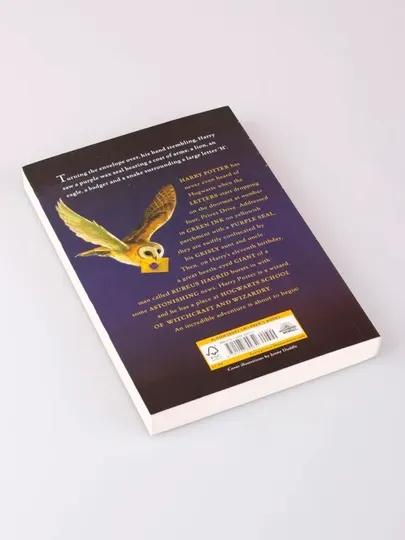 Книга, Harry Potter and the Philosopher's Stone book 1, Joanne Rowling