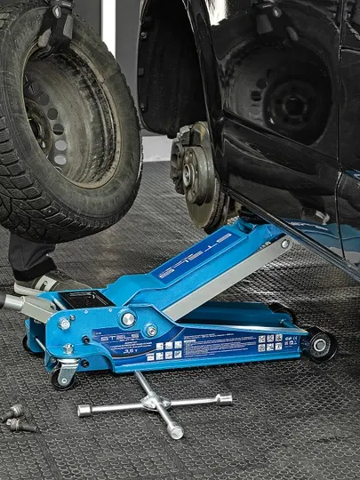 Домкрат гидравлический подкатной Stels быстр. подъем, 3,5т LOW PROFILE, 100-565мм, 5113555