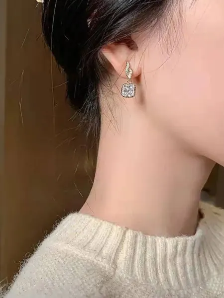 Серьги бижутерия