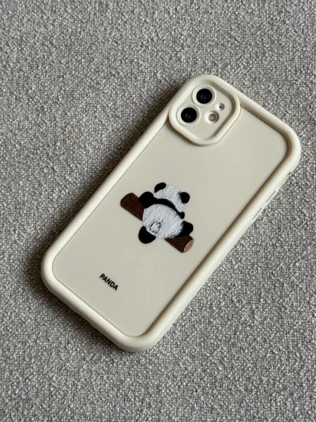 CaseLove Чехол на iPhone 11 с принтом Панда