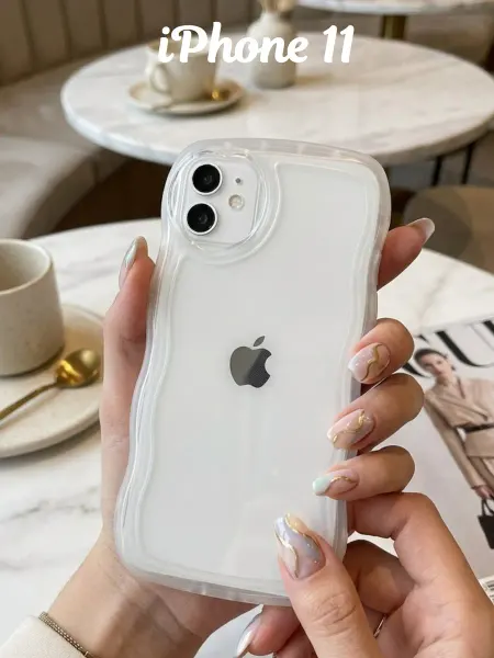 FuturaCase Чехол на iPhone 11 с черным волнистым сердцем