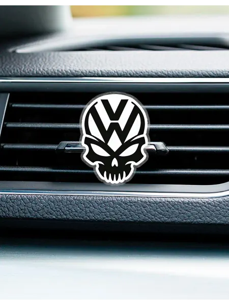 Double Hobby Игрушка акриловая на панель Череп Volkswagen
