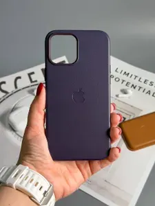 Чехол кожаный для iPhone 12 Pro Max / Leather Case MagSafe / Цветная анимация / Deep Violet