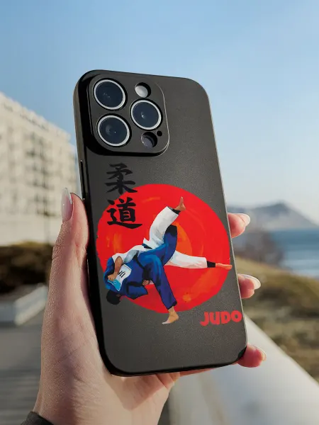 PBl store Чехол на Apple Iphone 15 Pro с принтом Дзюдо