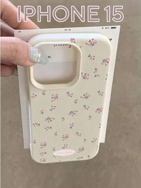 CASE HOUSE Чехол на iPhone 15 противоударный с цветами