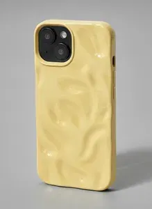 Чехол на iPhone 15 с неровной поверхностью рифленый с ямками желтый