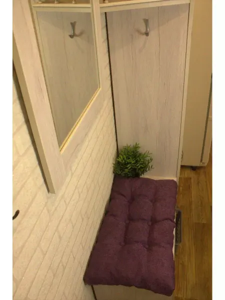 Pillow on a chair Подушка на стул