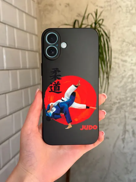 PBl store Чехол на Apple IPhone 16 Plus с принтом Дзюдо