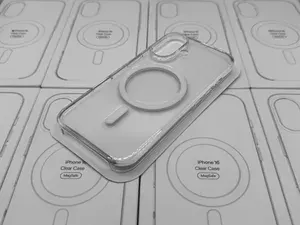 Прозрачный чехол с MagSafe для iPhone 16 (Premium/Поликарбонат)