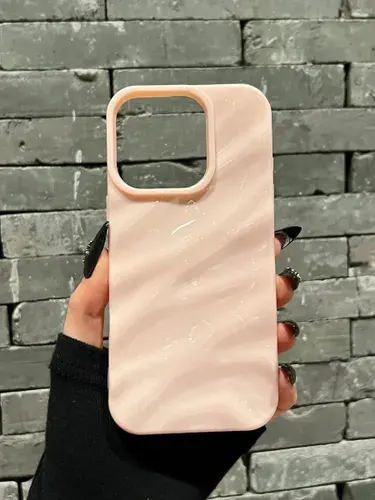 Чехол на iPhone 16 Pro волнистый
