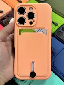 Чехол для iPhone 16 Pro светло-розовый с карманом для банковской карты.