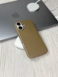 Кожаный чехол MagSafe для iPhone 17 / Leather Case with MagSafe для Айфон 17, Taupe / Серо-Коричневый