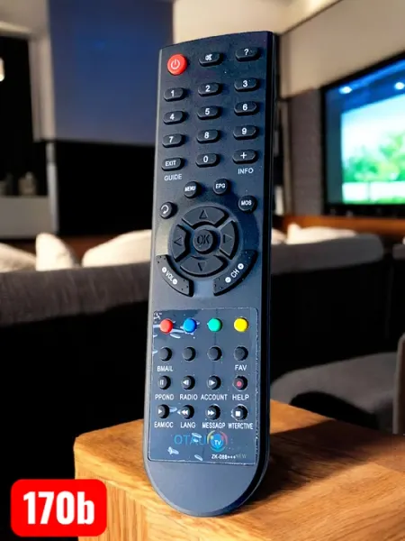 Универсальный пульт для тюнеров O'TOV 170b