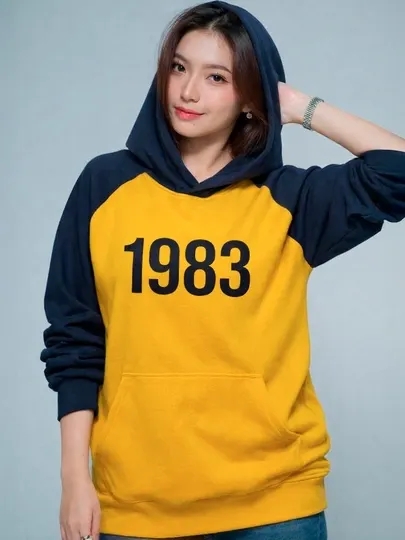 Женское худи oversize 1983 с капюшоном и карманами, демисезон