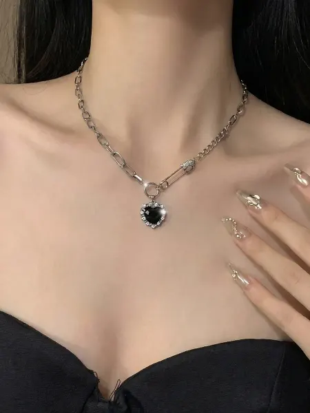 Цепочка на шею с подвеской сердце