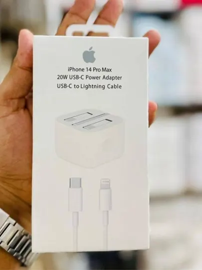 Сетевое зарядное устройство для iPhone комплект Apple 20W USB-C блок и кабель Lightning