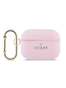 Чехол Guess для Airpods Pro 3, PU Grained, из зернистой экокожи с металлическим лого Classic и карабином, розовый