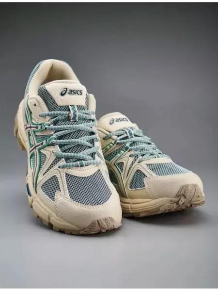 ASICS Кроссовки спортивные