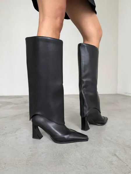 GOLD HEELS Сапоги трубы высокие на каблуке кожаные