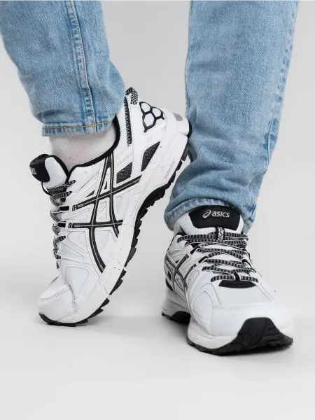 ASICS Кроссовки спортивные