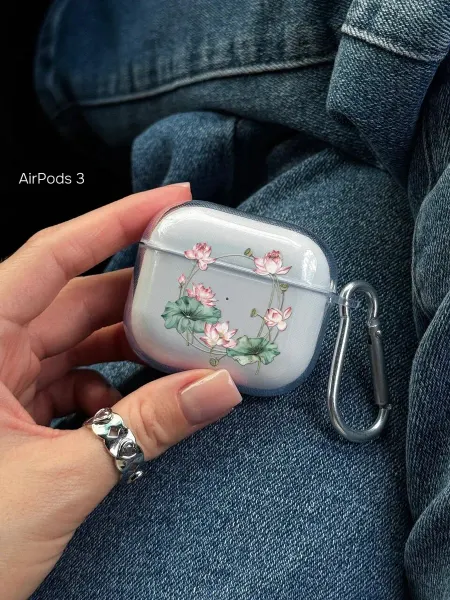 Чехол на AirPods 3 с цветами