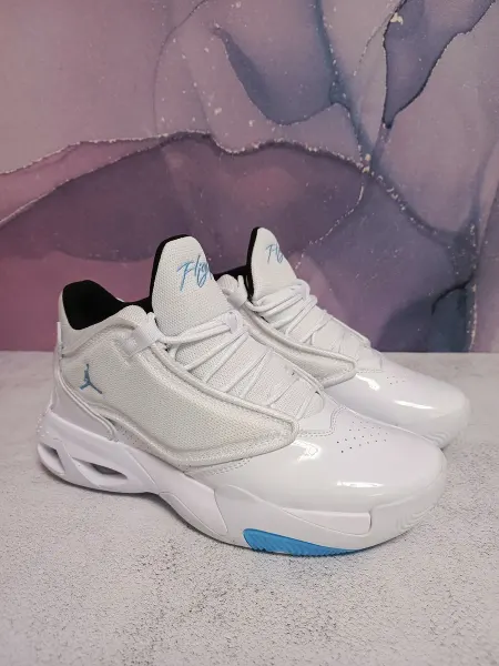 BAAS Демисезонные кожаные кеды Nike Air Jordan Max Aura 4