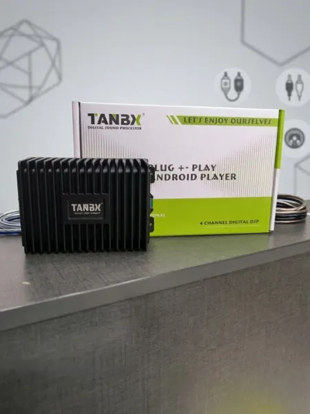 Автомобильный усилитель TANBX для Android мониторов 4 канальный
