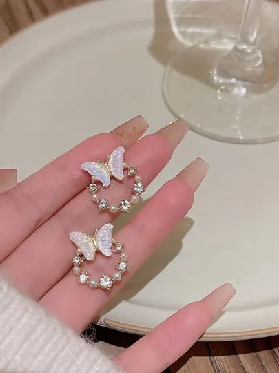 Серьги для женщин