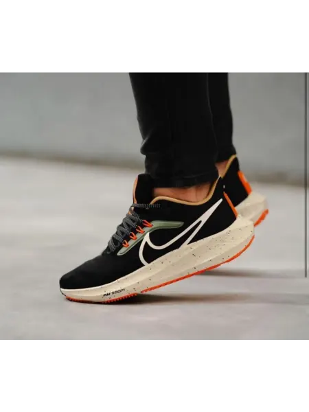 Nike Кроссовки спортивные
