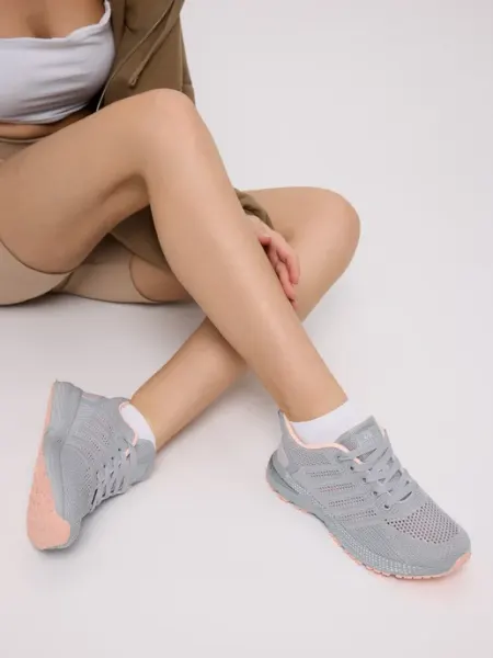 Mr. & Mrs. Shoes Кроссовки