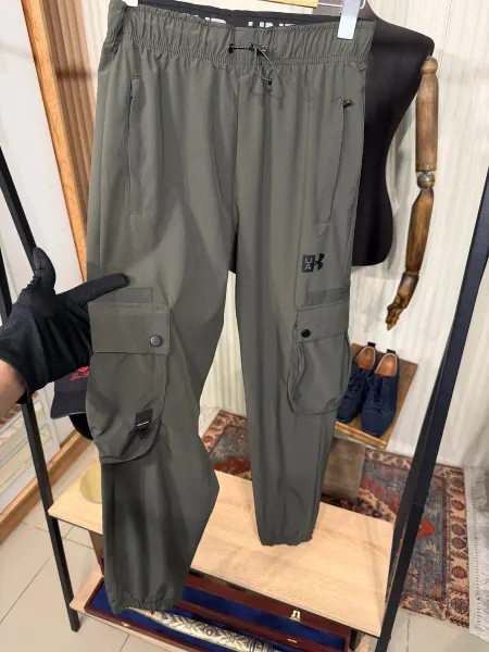 Under Armour Брюки спортивные