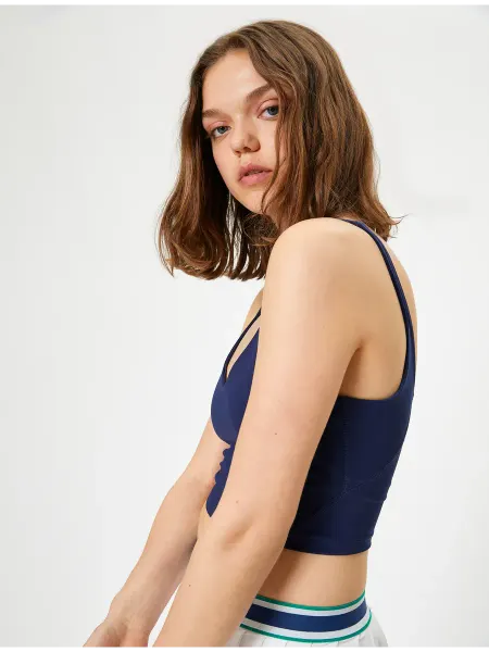 KOTON Спортивный топ с V-образным вырезом Slim Fit
