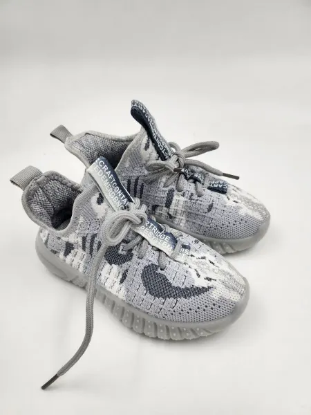 Кроссовки yeezy детские