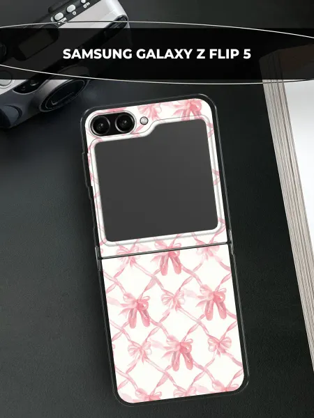 Samsung Чехол на Galaxy Z Flip 5 с бантиками