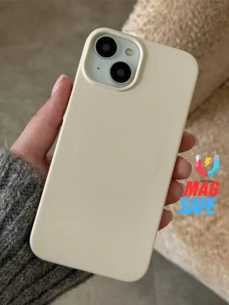 CaseLove Чехол на iPhone 13 Белый