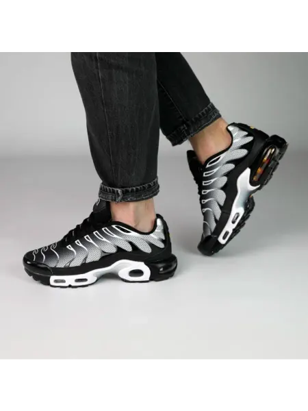 Nike кроссовки