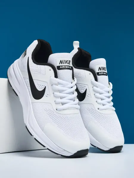 Nike Кроссовки спортивные